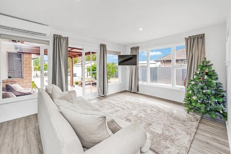 Photo of property in 5 Greenhaven Drive, Burwood, Christchurch, 8083