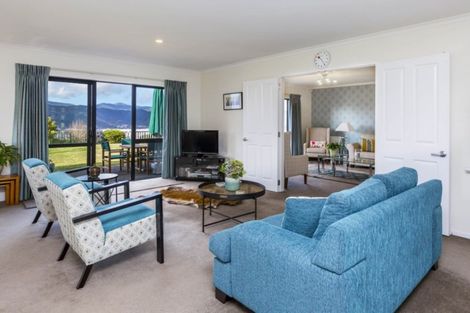 Photo of property in 57 Riverstone Drive, Riverstone Terraces, Upper Hutt, 5018