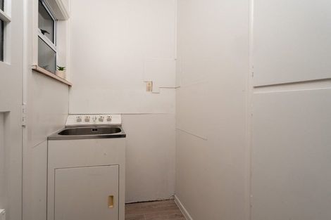 Photo of property in 54 Mark Avenue, Paparangi, Wellington, 6037