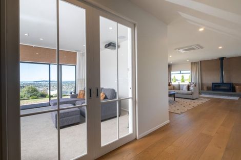 Photo of property in 124 Puketapu Road, Taradale, Napier, 4112