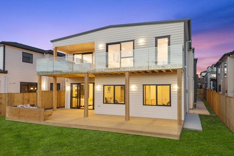 Photo of property in 11 Mill Hill Close, Flat Bush, 2019