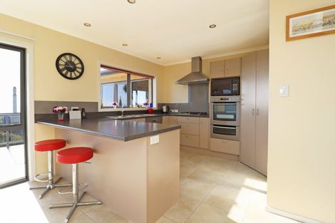 Photo of property in 11 Oakham Street, Hampden, 9410