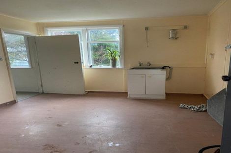 Photo of property in 49 Davidson Crescent, Tawa, Wellington, 5028