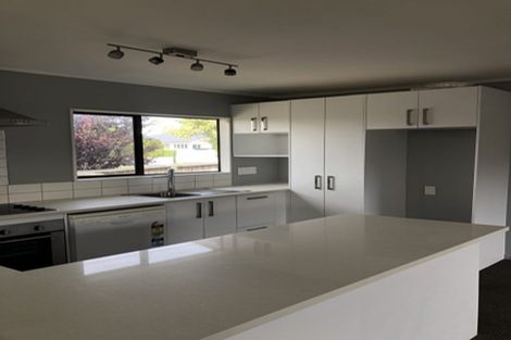 Photo of property in 1/86 Astley Avenue, New Lynn, Auckland, 0600