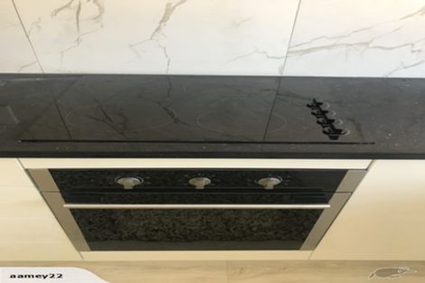 Photo of property in 1/3204 Great North Road, New Lynn, Auckland, 0600