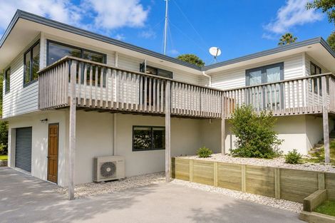 Photo of property in 9 William Hadlow Place, Hatfields Beach, Orewa, 0931