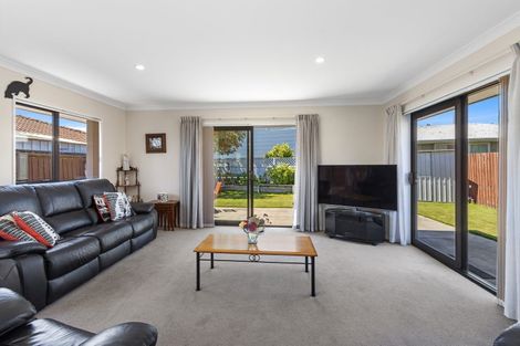 Photo of property in 1/7 Gibbs Place, Halswell, Christchurch, 8025