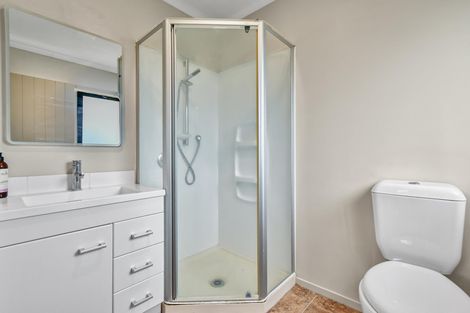 Photo of property in 11a Logan Place, Waiuku, 2123