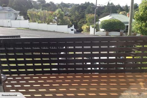 Photo of property in 147 Glenfield Road, Hillcrest, Auckland, 0626