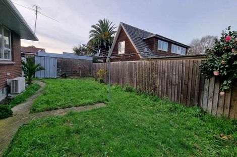 Photo of property in 2/224 Waimairi Road, Ilam, Christchurch, 8041