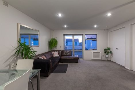 Photo of property in 5/117 Canon Street, Edgeware, Christchurch, 8013