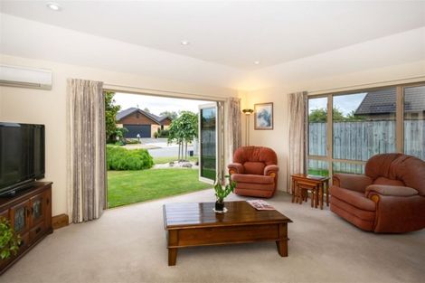 Photo of property in 32 Magnolia Drive, Springlands, Blenheim, 7201