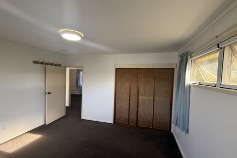 Photo of property in 14 Heather Place, Sunnynook, Auckland, 0620