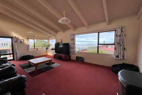 Photo of property in 16 Chestnut Grove, Maungaraki, Lower Hutt, 5010