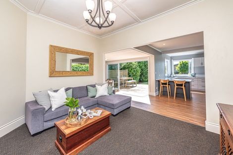 Photo of property in 2 Godwin Crescent, College Estate, Whanganui, 4500
