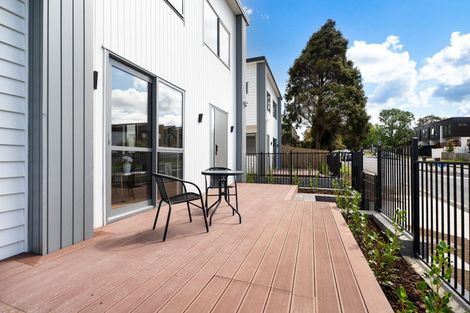 Photo of property in 104a Moire Road, West Harbour, Auckland, 0618