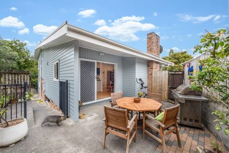 Photo of property in 12 Gerwyn Place, Pakuranga Heights, Auckland, 2010