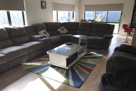 Photo of property in 17 Yatterina Avenue, Takanini, 2112