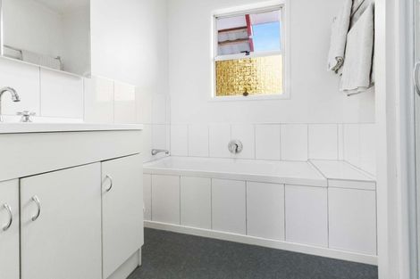 Photo of property in 31 Browning Crescent, Owhata, Rotorua, 3010