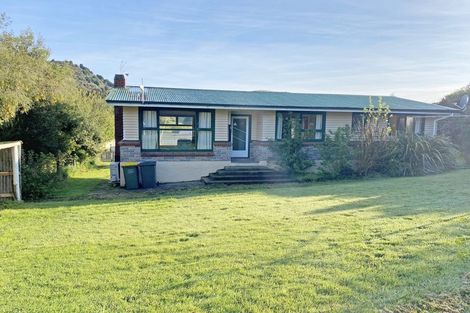 Photo of property in 33 Halsey Street, Clinton, 9534