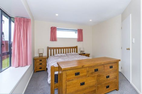 Photo of property in 25 Seascape Gardens, Bromley, Christchurch, 8062