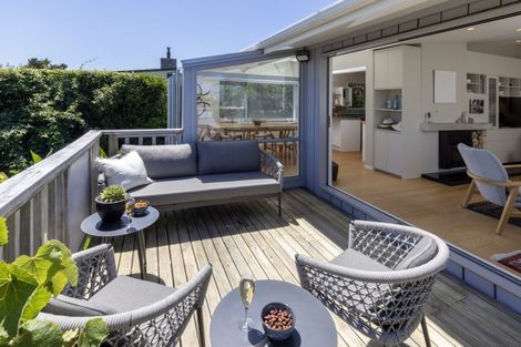 Photo of property in 7 Kawau Grove, Waikanae Beach, Waikanae, 5036