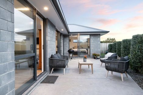 Photo of property in 8 Macloughlin Drive, Te Puke, 3119