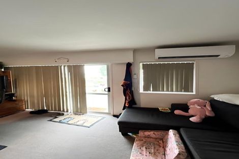 Photo of property in 1/3 Kiwi Esplanade, Mangere Bridge, Auckland, 2022