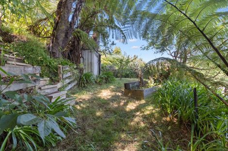 Photo of property in 33 Beaumont Crescent, Frankleigh Park, New Plymouth, 4310