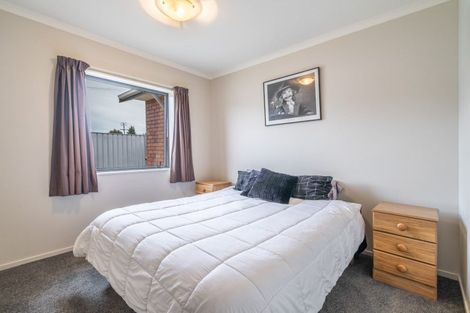 Photo of property in 33 Morton Street, Edendale, 9825