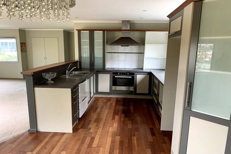 Photo of property in 2/17 Kennedy Avenue, Forrest Hill, Auckland, 0620