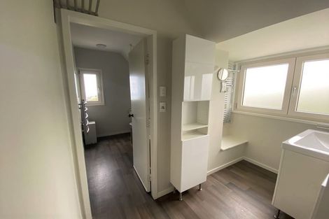 Photo of property in 27 Belleview Terrace, Mount Pleasant, Christchurch, 8081