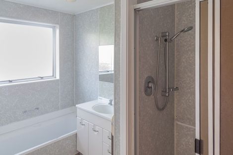 Photo of property in 1/104 Picton Avenue, Riccarton, Christchurch, 8011