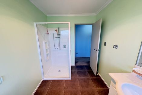 Photo of property in 53 Makora Road, Massey, Auckland, 0614