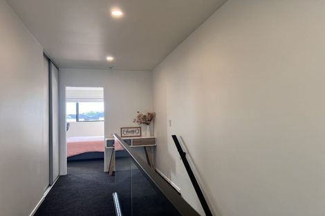 Photo of property in 6 Hoiho Road, Pukekohe, 2120