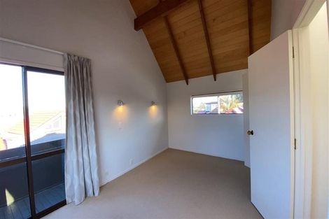 Photo of property in 240b Devonport Road, Tauranga, 3110