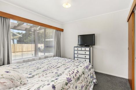 Photo of property in 14 John Street, Raglan, 3225