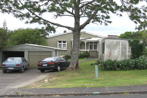 Photo of property in 19 Domain Road, Glenfield, Auckland, 0629