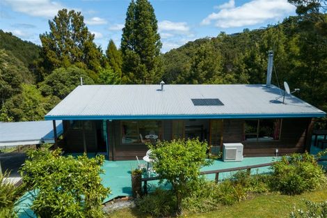 Photo of property in 23 Scoresby Street, Opua, 0200