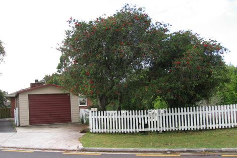 Photo of property in 5 Manui Place, Sunnyvale, Auckland, 0612