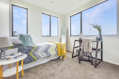 Photo of property in 18 Balthazar Road, Kumeu, 0810