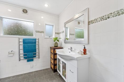 Photo of property in 23 Walton Avenue, Warkworth, 0910