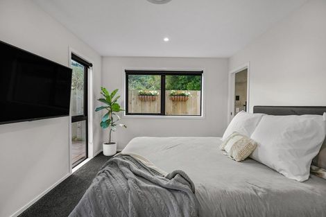 Photo of property in 33a Gillespies Road, Birchville, Upper Hutt, 5018