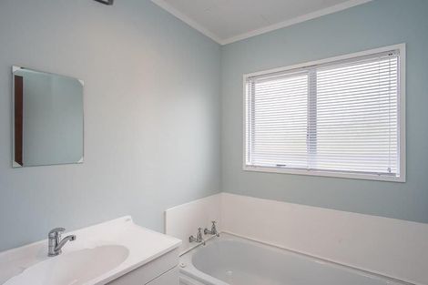 Photo of property in 166a Arawhata Road, Paraparaumu, 5032