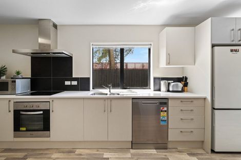 Photo of property in 1/120 Stanmore Road, Linwood, Christchurch, 8011