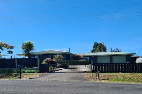 Photo of property in 17 Brewster Road, Pukekawa, Tuakau, 2696
