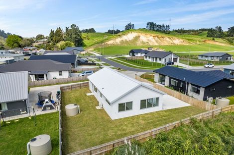 Photo of property in 12 Guy King Place, Huntly, 3700