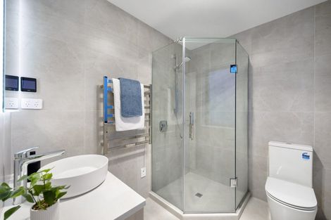 Photo of property in 10 Kina Place, Long Bay, Auckland, 0630