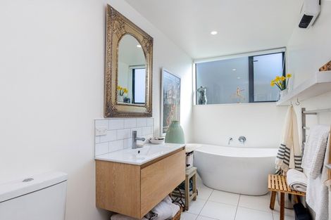 Photo of property in 163 Princes Drive, Britannia Heights, Nelson, 7010