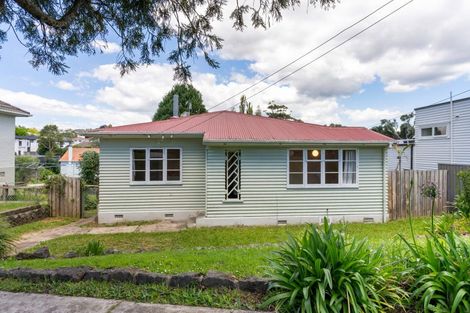 Photo of property in 18 Westmere Crescent, Westmere, Auckland, 1022